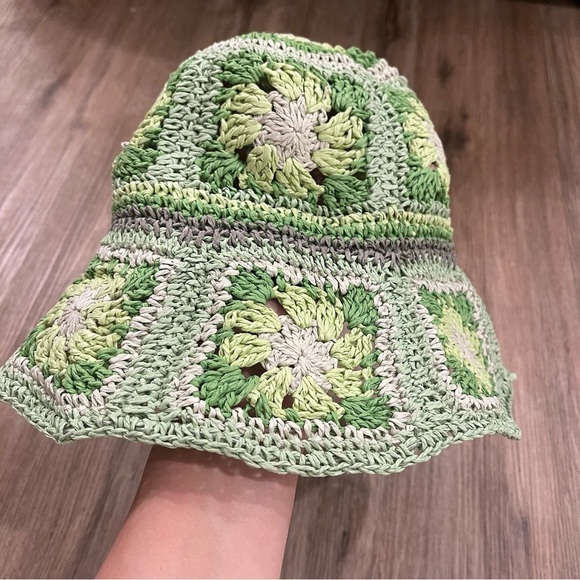 Steve Madden Green Crochet Floral Straw Bucket Hat 90s Y2K Cottagecore Colorful - Picture 2 of 4
